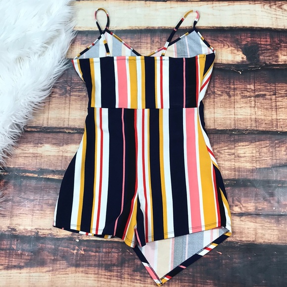 << Striped Asymmetrical Hem Romper >> - Picture 6 of 8